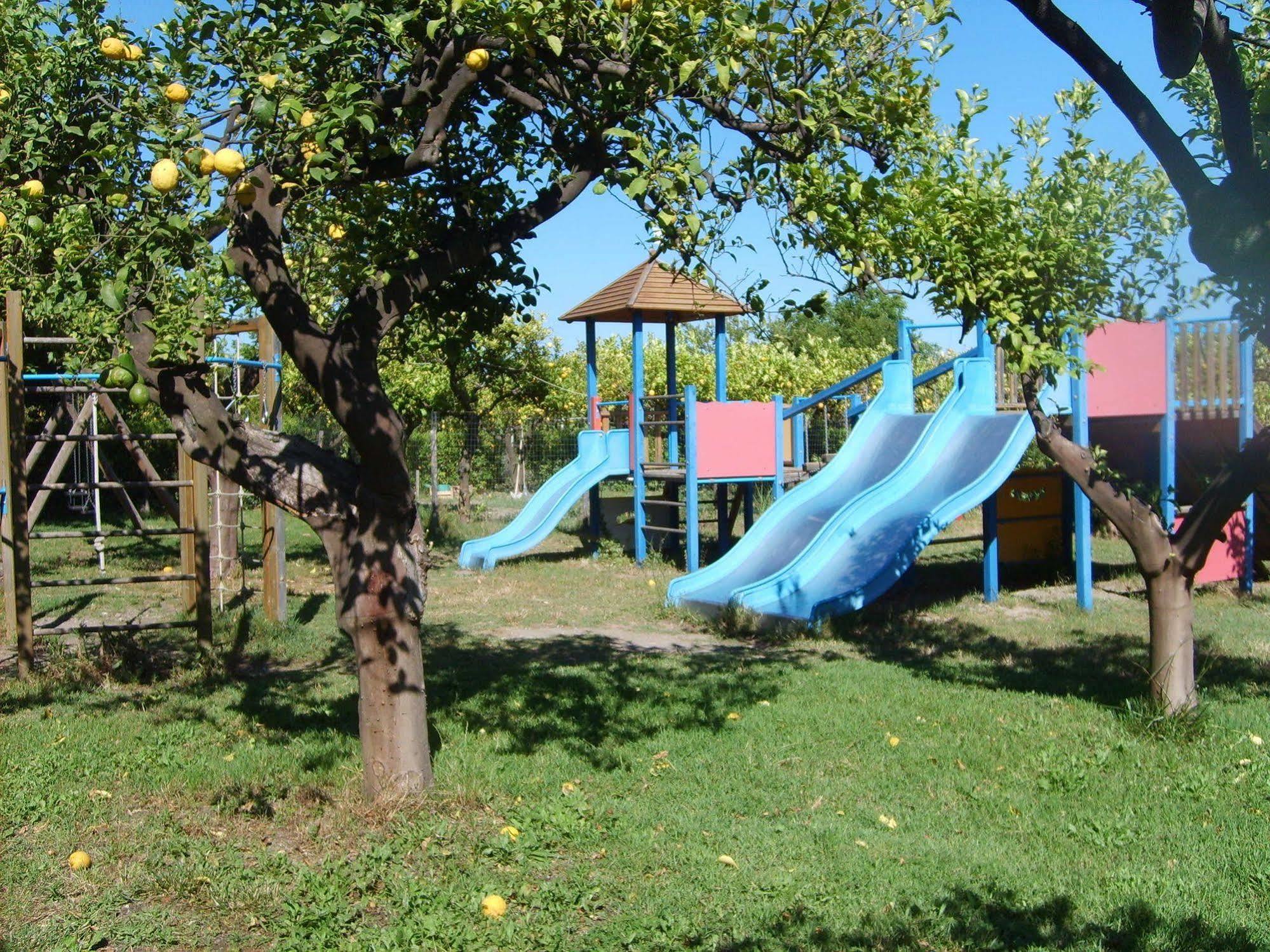 Agriturismo Terrenia Villa Trappitello Exteriör bild